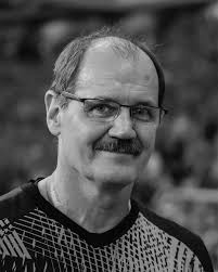 Heute haben wir Abschied von Peter Miethe genommen. Viele Wegbegleiter aus  Piets langer Zeit beim FCK wohnten der bewegenden und würdevollen  Trauerfeier bei. Piets Familie möchte sich auf diesem Wege bei der