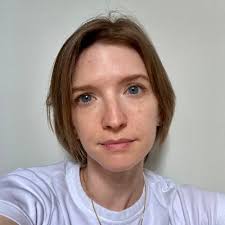 Miriam Callahan's Instagram, Twitter & Facebook