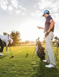 Từ A Đến Z Về Các Loại Gậy Golf Mà Golfer Cần Nắm Vững
