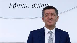 Sistemimizi bozmak, gençliği milli değerlerden ve bilimsel ölçütlerden uzaklaştırmaktır. Bakan Selcuk Gencleri Saat 19 19 Da Istiklal Marsi Okumaya Davet Etti