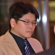 Die OpenAI-Pixar-Warhol-Bilder und KI-aufgebrezelten Posts, die man seit  ein paar Tagen am laufenden Band sieht, fühlen sich an, als wenn jetzt  jeder Inhaber seiner eigenen Kreativ- und Textagentur…