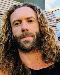 Richard Batts's Instagram, Twitter & Facebook