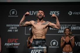 Ufc fighter chokes out opponent, helps to revive him in 'classy' move. Makwan Amirkhani Headed To Fight Island For Ufc 251