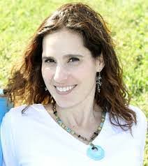 Danielle Humphrey's Instagram, Twitter & Facebook