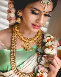 South Indian Bride Gold Indian Bridal Jewelry Temple Jewelry Jhumkis Cream White A Bridal Jewellery Indian Indian Bridal Makeup South Indian Bridal Jewellery