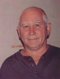 Robert Blackett's Instagram, Twitter & Facebook