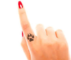 Wolf Tattoo On Finger Wolf Print Tattoo Tattoo Designs Finger Tattoos