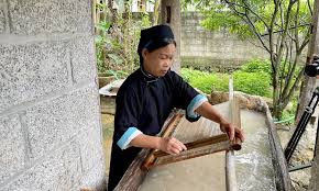 Nghề làm giấy bản của người Nùng An