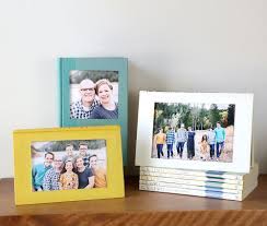 Bingkai kami dapat digunakan untuk memajang foto kenangan atau lukisan berseni di kamar anda. 7 Cara Bikin Bingkai Foto Buatan Sendiri Yang Unik Dan Cantik
