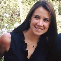 Diana Pina's Instagram, Twitter & Facebook