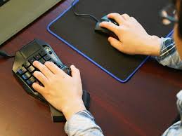 For typing division sign use ÷ instead of /. How To Use A Keyboard And Mouse On A Ps4 To Play Games