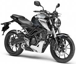 Dar 2013 metais tai buvo pirmasis 125 kub.cm. Honda Cb125r Vs 2021 Ktm Duke 125 Quick Comparison