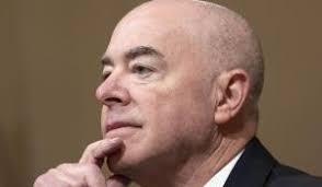 Former Raiders offensive lineman Mario Henderson dies at 35