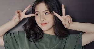 Kumpulan web download film sub indonesia legal selengkapnya berikut ini. Hotlist 2019 10 Bintang Film Indonesia Yang Laris Dan Bersinar Kincir Com