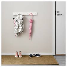 Lurt Gubbarp Leiste Mit 6 Knopfen Weiss Weiss Ikea Deutschland Selbstgemachtes Weinregal Ikea Wandhaken