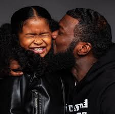 A star is born! 🌟Miss Brooke Monroe is making her own history this month.  @iambrookemonroe and dad @chicodsolo are the IG famed singing, rapping and  dancing duo. But this superstar made her