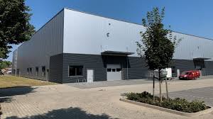 Das körperliche wachstum eines kindes. Streetwear Label Weitet Lagerkapazitaten Massiv Aus Lfdy Rustet Sich Fur Weiteres Wachstum