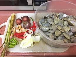 Lala atau juga dikenali sebagai siput retak seribu di utara malaysia, merupakan nama sejenis moluska dwicangkerang yang boleh dimakan. Resepi Lala Masak Serai Paling Senang G E D I K