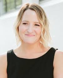 Heidi Scanlan's Instagram, Twitter & Facebook