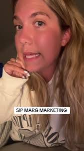 Kristen Earle's Instagram, Twitter & Facebook