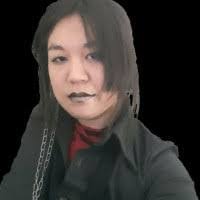 Leslie Cho's Instagram, Twitter & Facebook