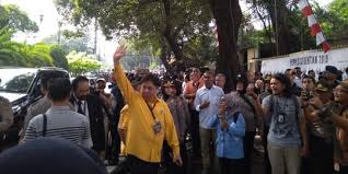 Pastikan menggunakan alamat email dan hp yg benar dan aktif karena akan digunakan dalam. Jokowi Dan Prabowo Daftar Hari Ini Kpu Dikawal 4 Ribu Personel Keamanan Merdeka Com