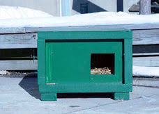 Diy insulated winter cat shelter. Neighborhood Cats How To Tnr Feral Cat Winter Shelter