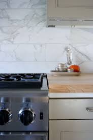 Marble Kitchen Backsplash Ideas For All Time Fresh Tone In 2020 Trendy Kitchen Backsplash Kitchen Marble Trendy Kitchen Tile