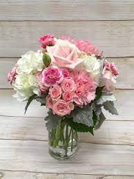 Pretty N Pink Centerpiece Made Of Hydrangea Roses And Mini Carnations Pink Flower Arrangements Flower Arranging Class Mini Carnations