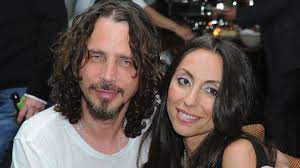 Vicky cornell issued the following statement on facebook upon the release, his birthday seemed the perfect time to share this and celebrate chris, his voice, music, stories and art.it is true a man is not dead while his name is still spoken … and, through his art, an artist's soul still. Chris Cornell Ehefrau Vicky Schreibt Einen Abschiedsbrief Stern De