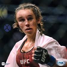 EL ROSTRO DEL ESFUERZO😲 #UFCxFOX El semblante de Joanna Jedrzejczyk, quien  perdió por decisión unánime (minimosca) ante Weili Zhang, en la función 248: