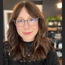 Katherine Schlueter's Instagram, Twitter & Facebook