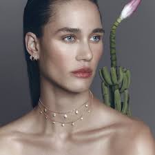 Graziela Gems 18K Gold Medium Floating Diamond Necklace