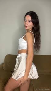 Watch online Bella More aka Bellamorex OnlyFans - Escrbeme por privado que  tengo una sorpresita on X-video