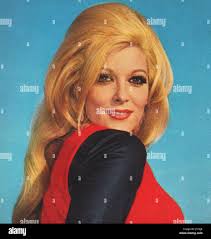 Italian music tv show hi-res stock photography and images