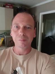 Robert Hanthorn (@robert.hanthorn1981) • Instagram फोटोहरू र भिडियोहरू