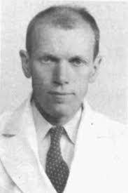 Robert Tammen's Instagram, Twitter & Facebook