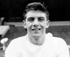 Leeds legend Peter Lorimer dies at the age of 74 after long-term illness|  All Football