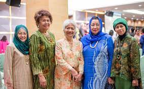 Ok takpayah nak explain panjang2. Puan Sri Rohana Sulaiman Univ Of Kent Llb Solicitor With Skrine Co And Bank Negara Malaysia Exec Dir Bel Communications M Sdn Bhd 2 Y A M