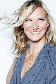 Jane garvey, the host of radio 4's woman's hour, said last summer the station was extraordinarily male, entirely pale. Bbc Radio 2 Jo Whiley Jo Whiley
