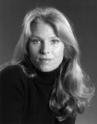 My beloved friend Bernadette Stanis aka Thelma of Good Times & she portrays  Nee Nee Duncan of BET's Family Business......Just Because ! Just because  she just turned 71 and she doesn't even