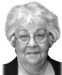 Almont football wins district; remains undefeated