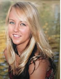 Brittany Nicole Greene FEBRUARY 17, 1989 ~ SEPTEMBER 24, 2019 Brittany  Nicole Greene entered into eternal rest