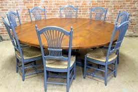 With an oak amish dining table, you can ensure you have a beautiful piece everyone will admire. The Only Thing Better Than A Round Farm Table Is A Large Round Farm Table This Wonderful 84 Rust Round Dining Room Table Round Dining Room Kitchen Table Oak