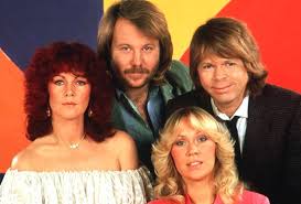 Im februar 2020 moderierte er trotz kritik an der vergabe des st. Het Abba Imperium Bloeit Meer Dan Ooit Brussel De Standaard Mobile