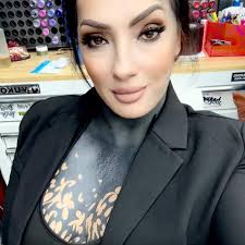 Someone who wraps Harleys