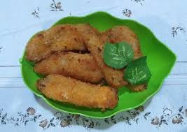 Belah jadi dua pisang tanduk. Resep Pisang Goreng Crispy Anti Gagal Top Sajian Sedap