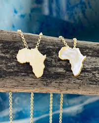 Collier design continent africain
