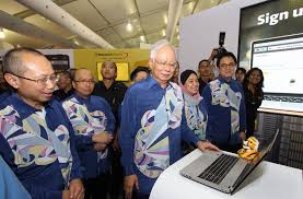 Called maybank qr pay, the new solution will be integrated directly into maybank2u app. Maybank Launches New Payment Gateway To Boost Online Businesses Digital News Asia