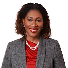 Geraldine Hewitt's Instagram, Twitter & Facebook